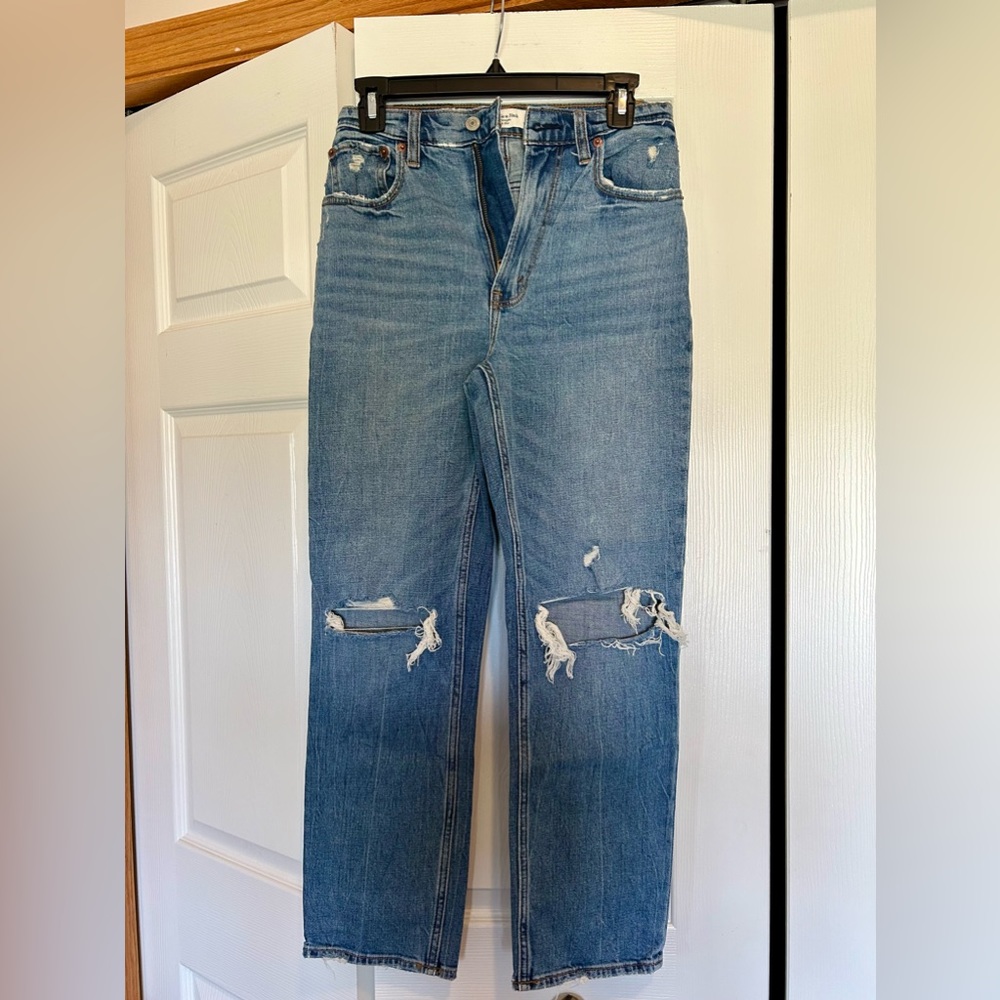 Abercrombie & Fitch jeans.